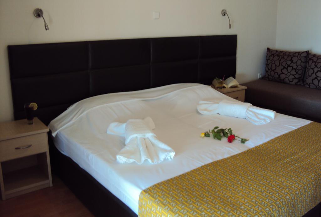 Zervi Aitheron Hotel Air Park מראה חיצוני תמונה